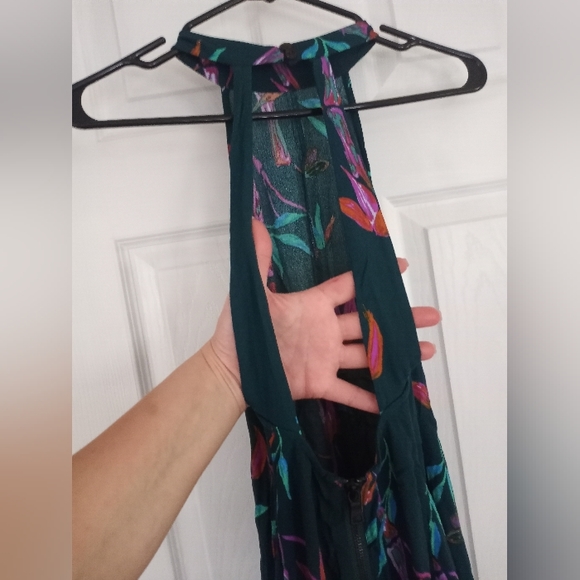 Summer dress - Picture 2 of 3